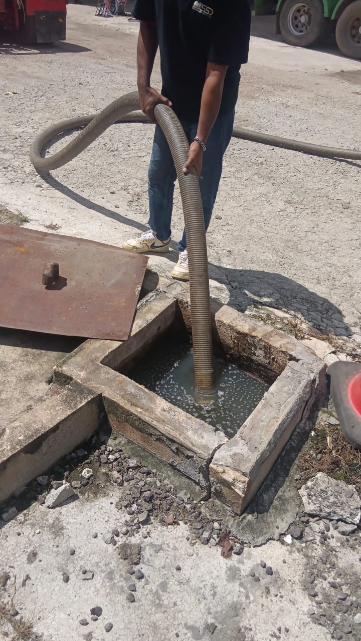 sewerage contractor 12